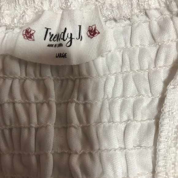 Trendy J's Women's Large Long Sleeve ‎ White Lace Top - Picture 5 of 11